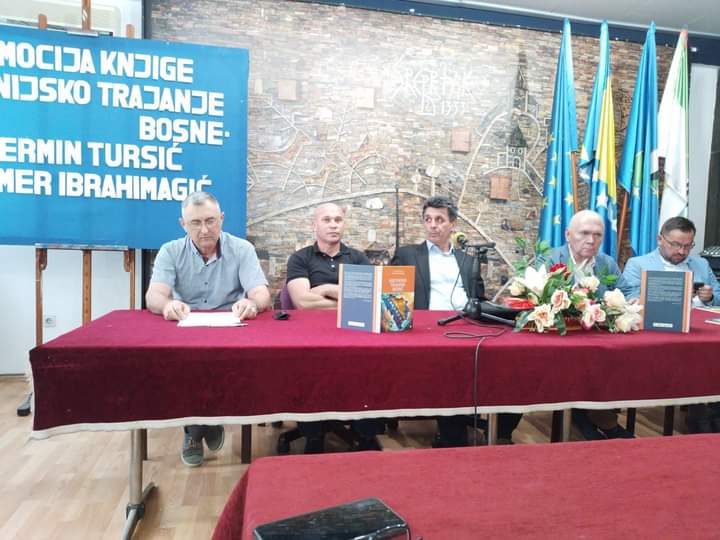 U Srebreniku promovisana knjiga: “Milenijsko trajanje Bosne”,  autora  dr. Nermina Tursića i dr. Omera Ibrahimagića